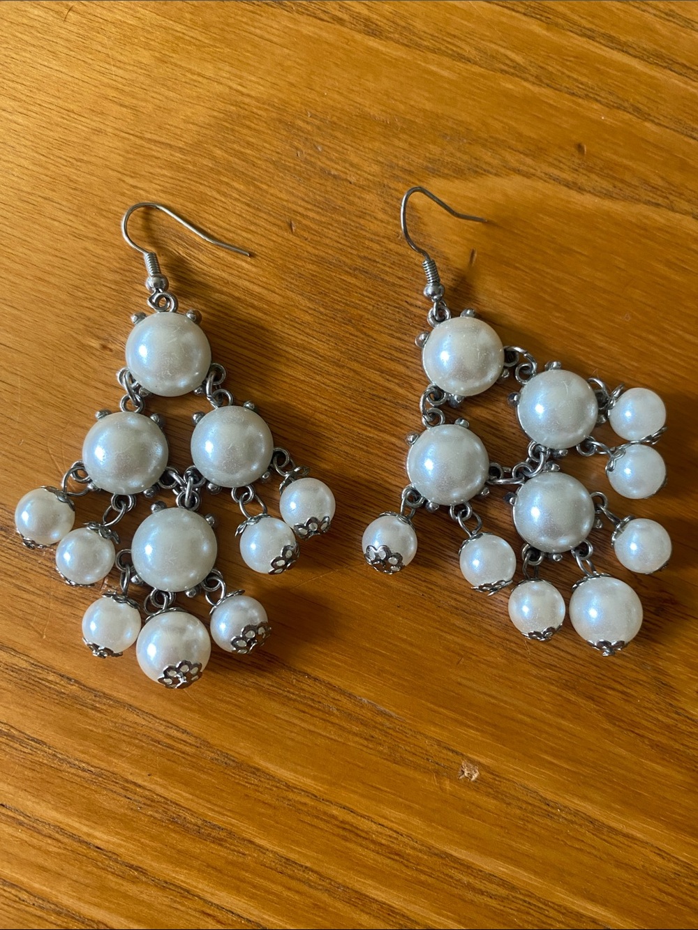 Bauble beaded faux Pearl Cluster Drop pierced slider Earrings - White